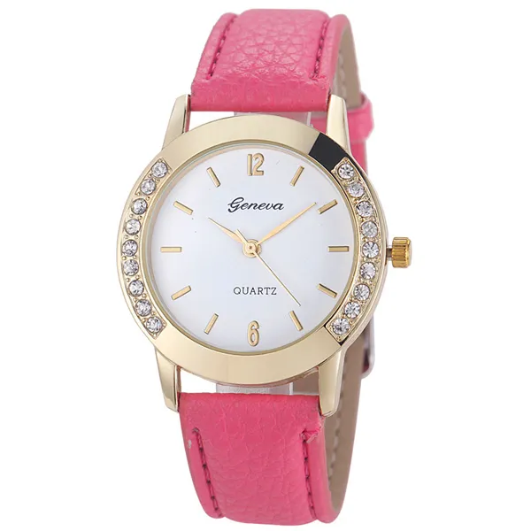 Analog Leather Quartz Watch