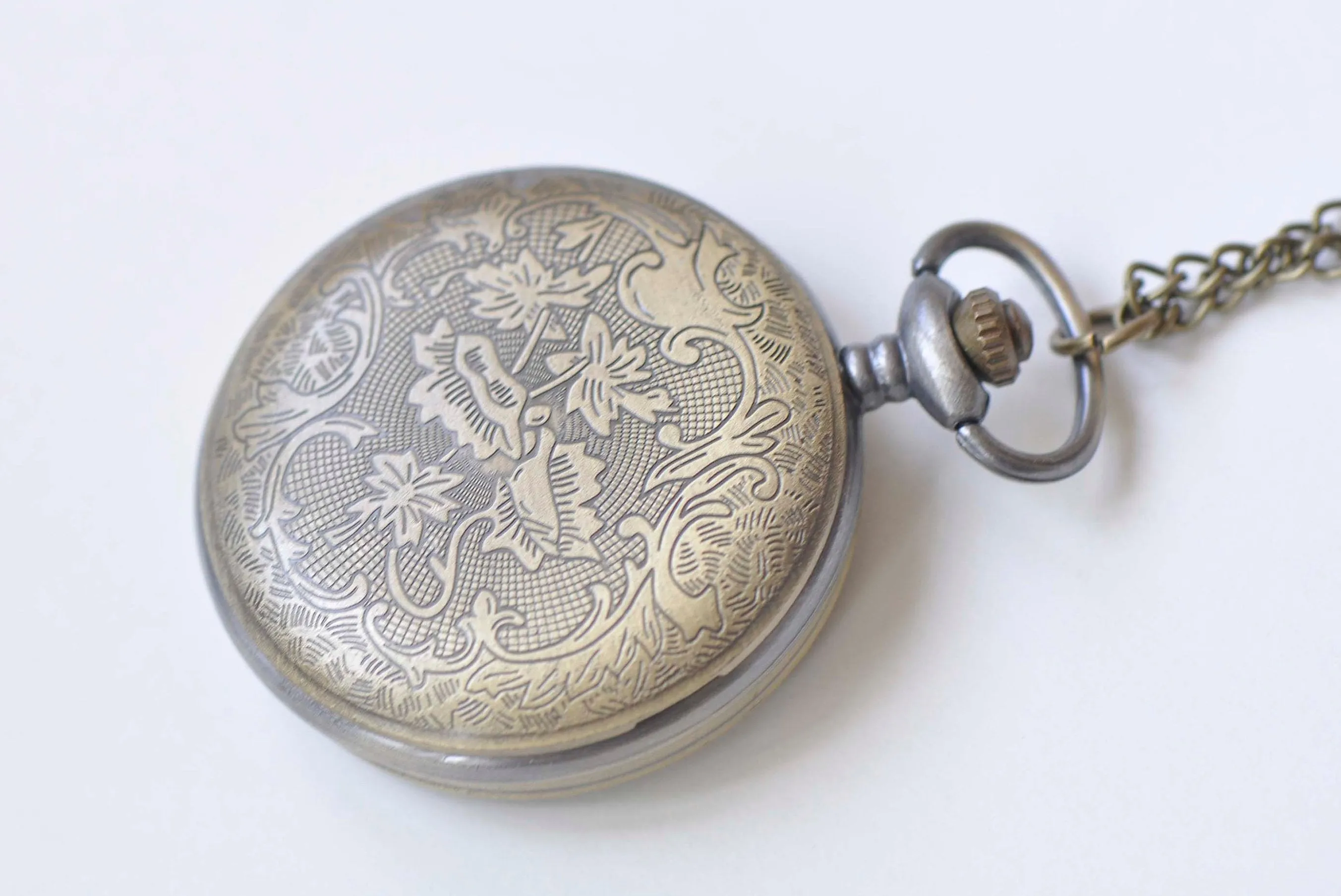 Antique Bronze Large Flower Leaf Pocket Watch Necklace Set of 1 A2381