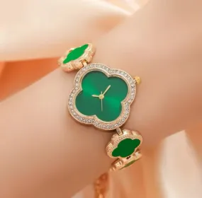 Fashionable Wristwatch Featuring Four-leaf Clover Design Watches 386101