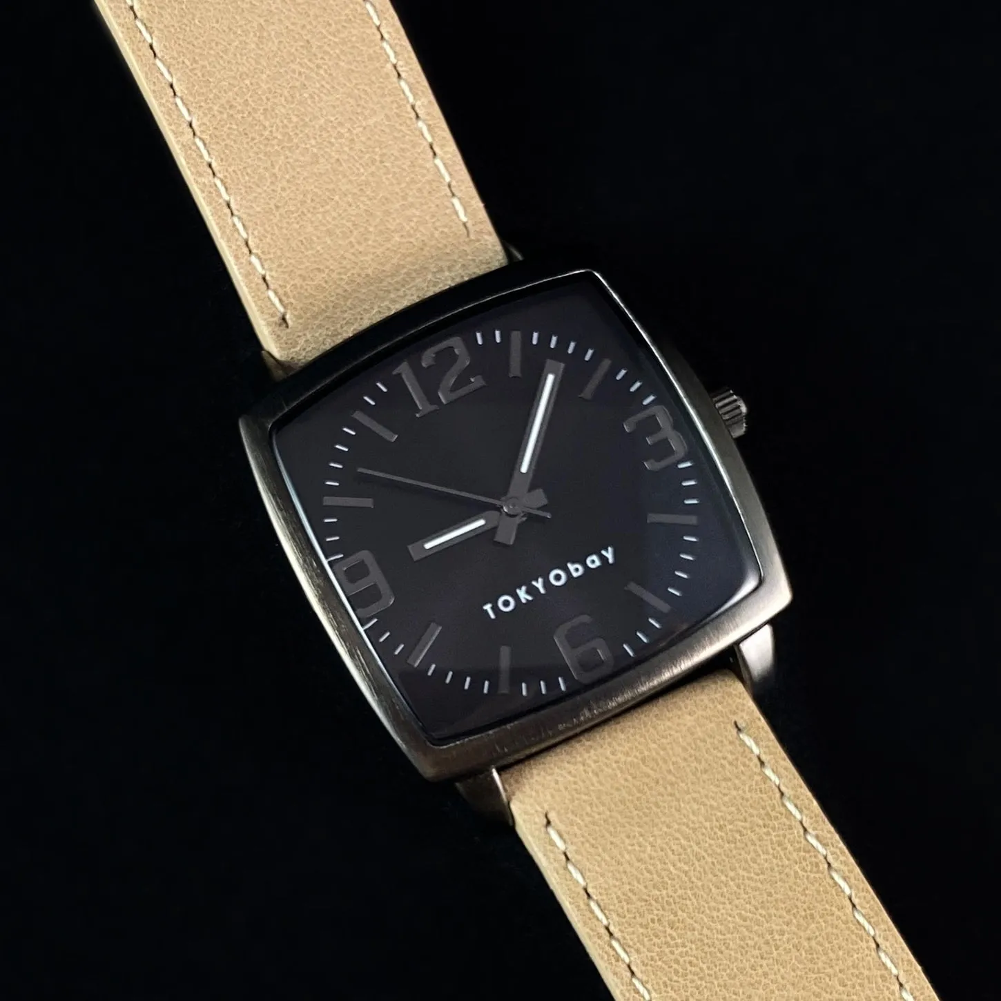 Men’s Watch, Tan Leather Band, Gunmetal Case - TOKYObay