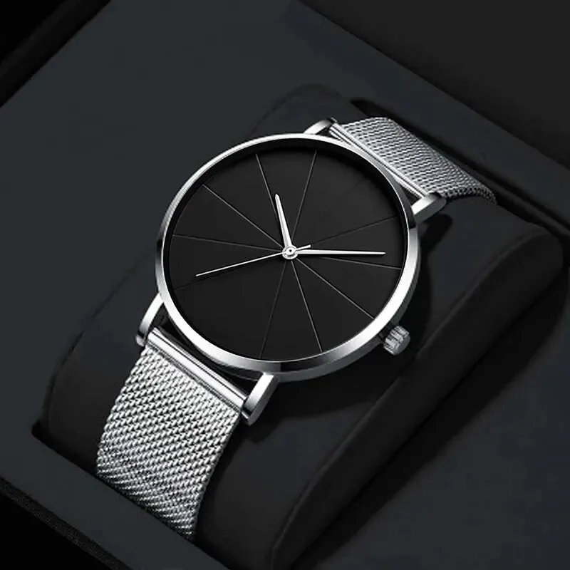 Minimalist Mesh: Quartz Watch