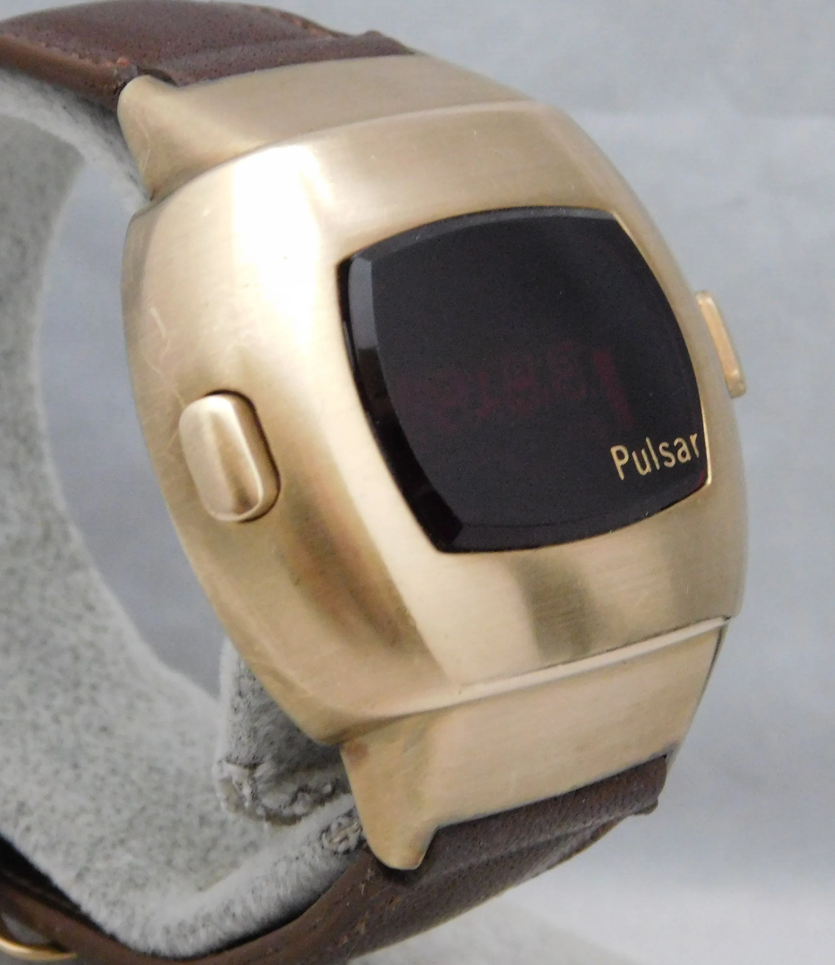 Pulsar Time Computer P3 Date Command 1973 14k Gold Filled Mens Watch....38mm