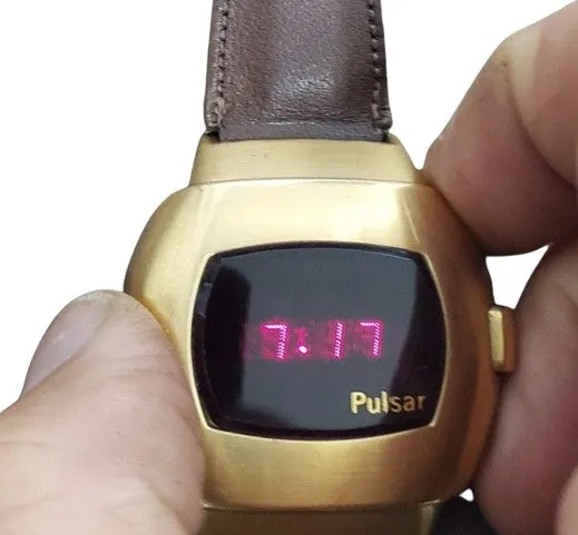Pulsar Time Computer P3 Date Command 1973 14k Gold Filled Mens Watch....38mm