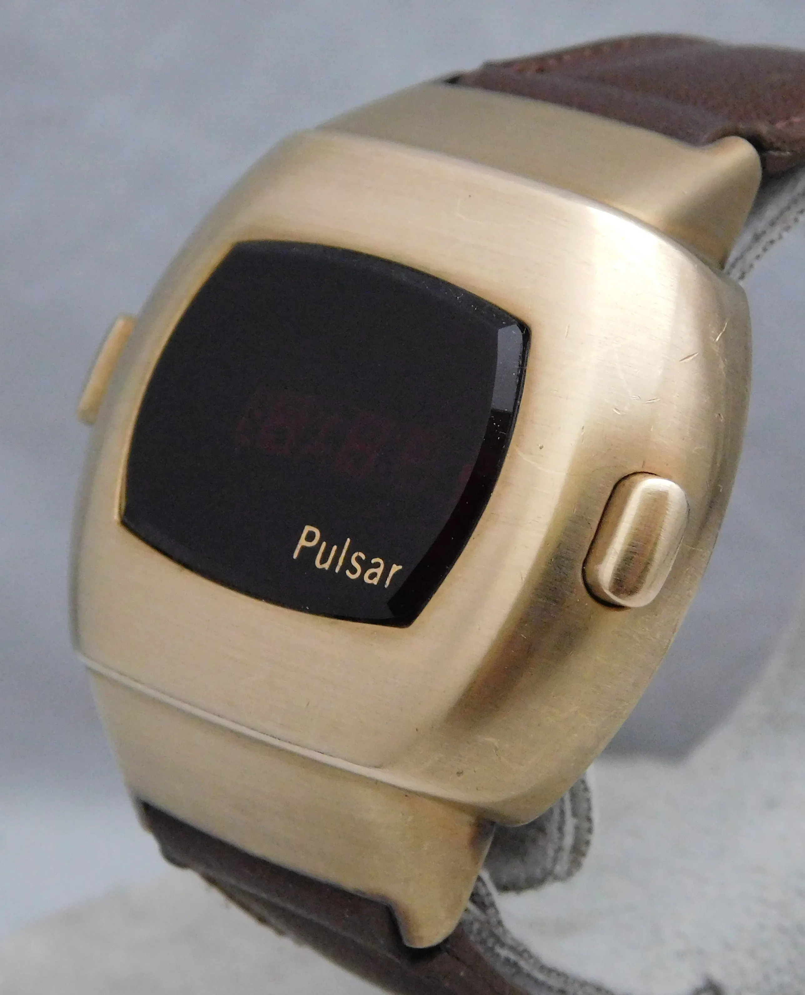 Pulsar Time Computer P3 Date Command 1973 14k Gold Filled Mens Watch....38mm