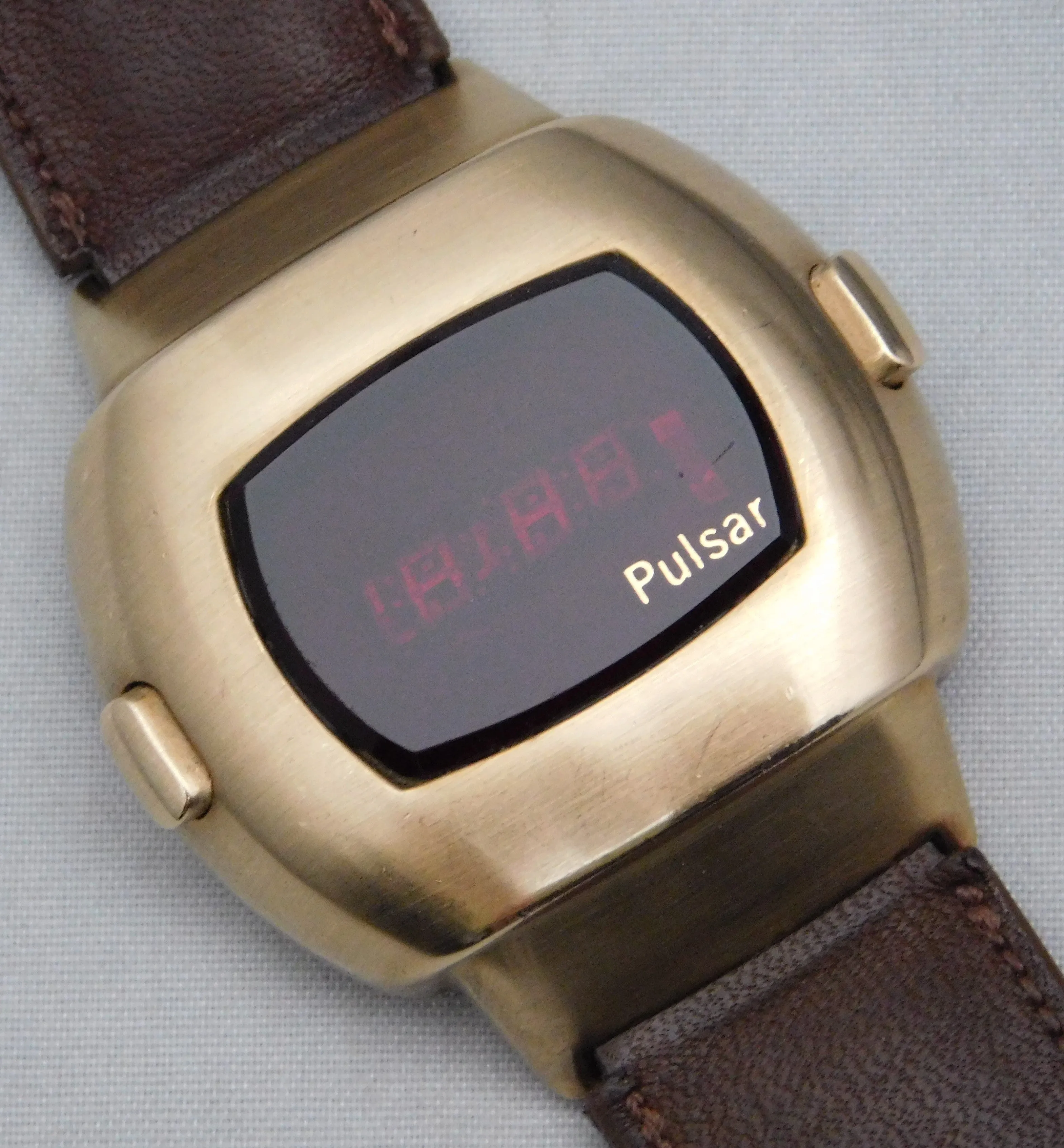 Pulsar Time Computer P3 Date Command 1973 14k Gold Filled Mens Watch....38mm
