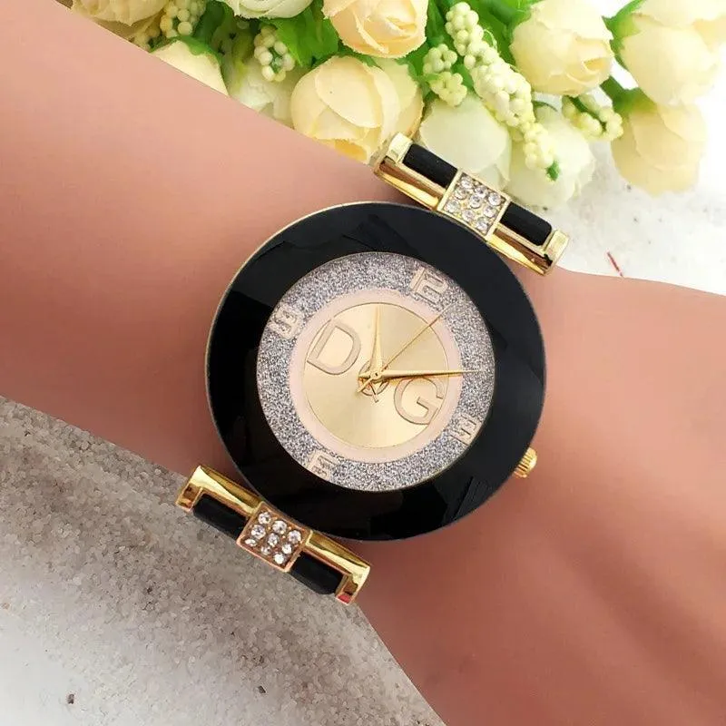 Women's Rhinestone Quartz Watch: Chic Timepiece for Stylish Ladies
