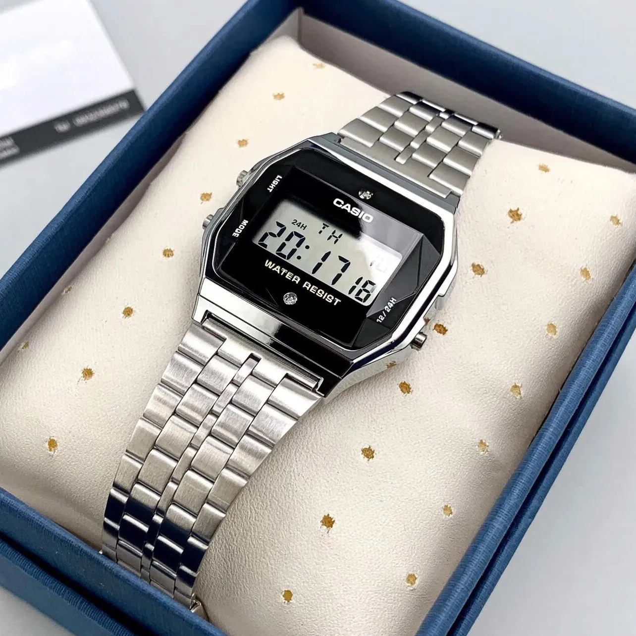 WW1394 Casio Vintage Diamond Digital Silver Chain Watch A159WAD-1DF