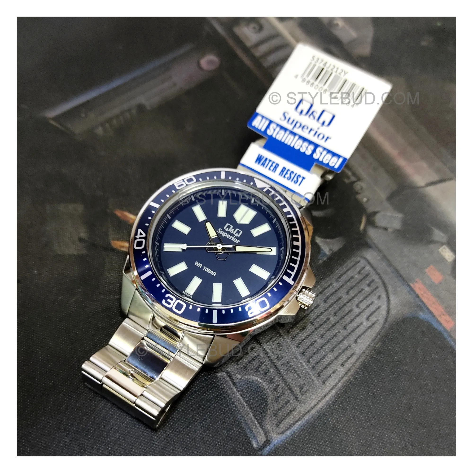 WW1481 Q&Q Superior Stainless Steel Chain Watch S374J212Y