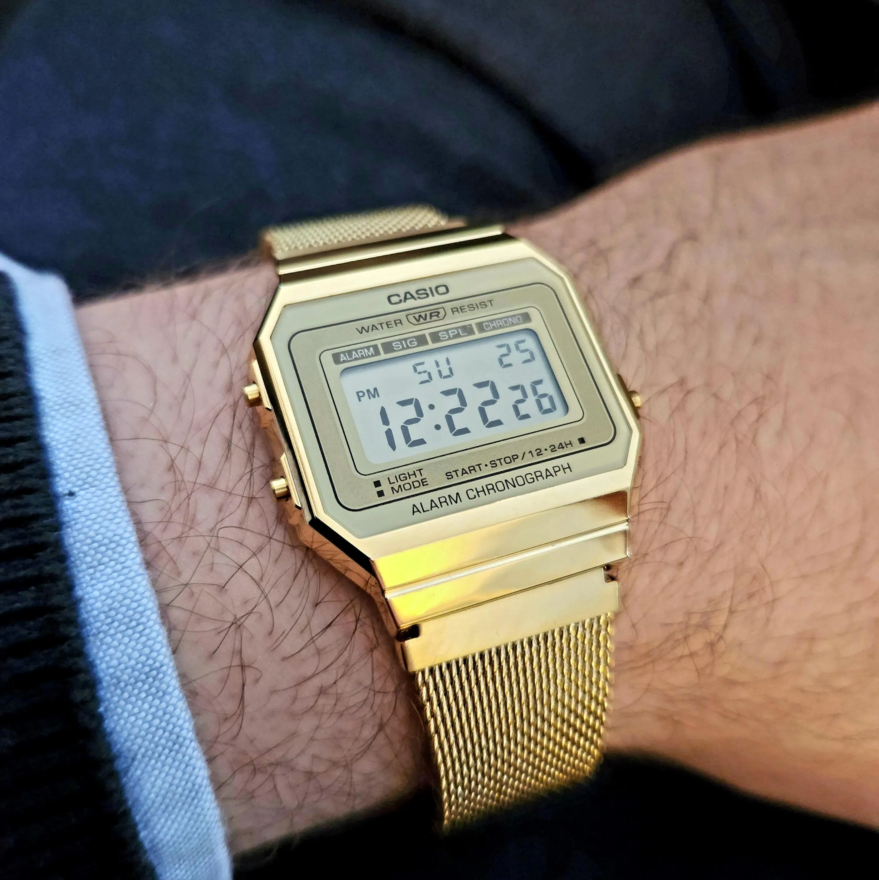 WW1942 Casio Vintage Super Slim Digital Golden Mesh Chain Watch A700WMG-9ADF